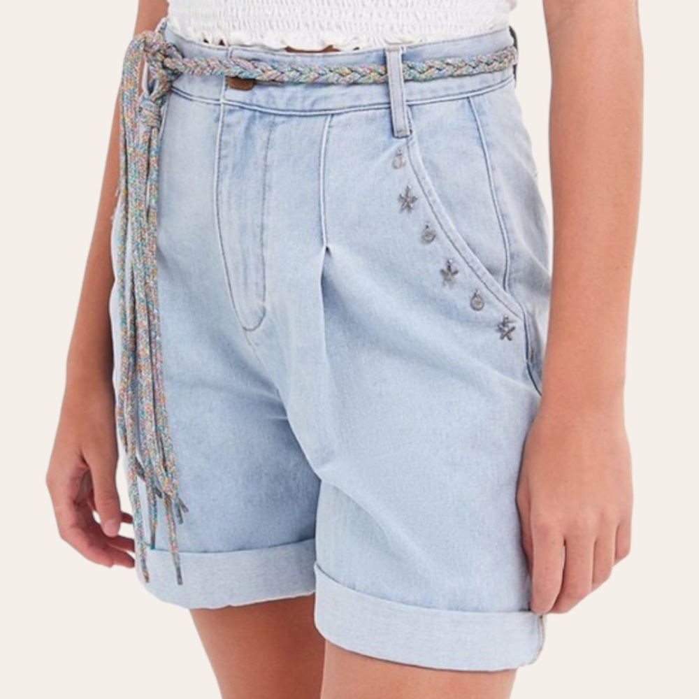 NWT UO BDG Seashell Mom Shorts